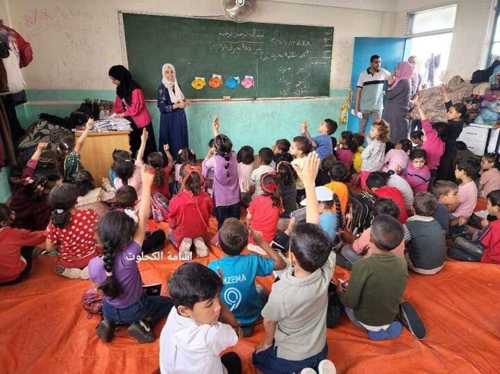 فداکاری معلمان فلسطینی در شرایط جنگی حاکم بر نوار غزه+ تصاویر
