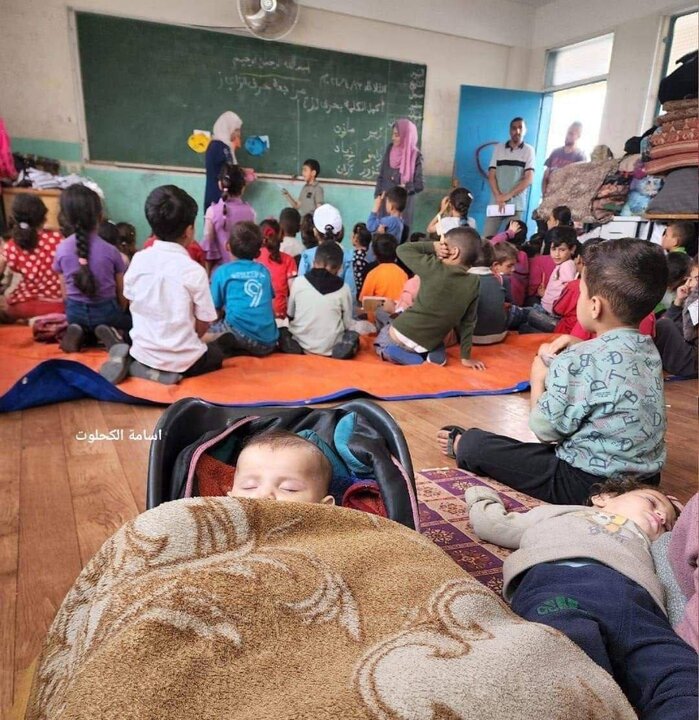 فداکاری معلمان فلسطینی در شرایط جنگی حاکم بر نوار غزه+ تصاویر