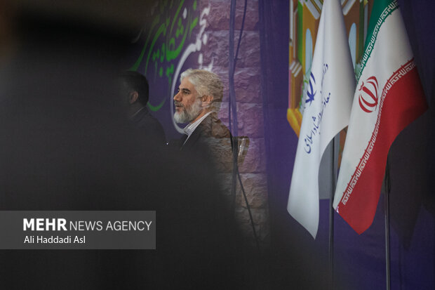 یاسر احمدوند معاون فرهنگی وزارت فرهنگ و ارشاد اسلامی  در نشست خبری سی‌وپنجمین نمایشگاه بین‌المللی کتاب تهران حضور دارد