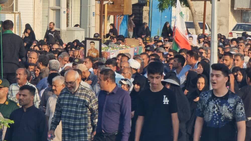 مراسم تشییع پیکر مطهر شهید «مرتضی غلامی» در گناوه برگزار شد