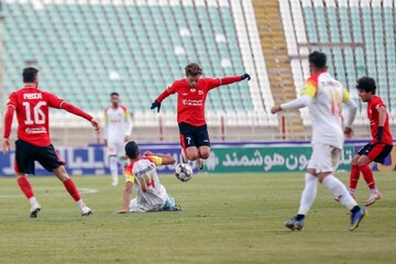 مطهری با جام هم در تبریز سرمربی نمی‌شود