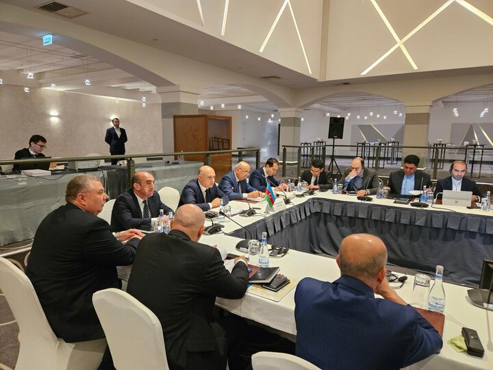 Hazar Denizi sorunları Bakü'de müzakere ediliyor