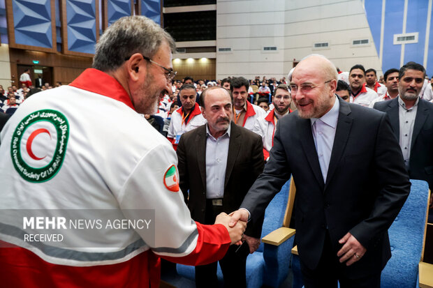 گرامیداشت روز جهانی هلال احمر و صلیب سرخ