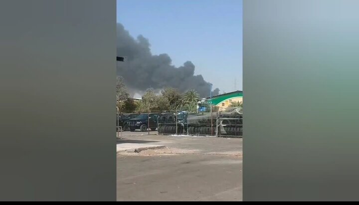 آتش به جان انبار ضایعات مدیران خودرو در بم افتاد  آتش به جان انبار ضایعات مدیران خودرو در بم افتاد