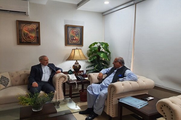 وزير الإسكان الباكستاني: زيارة رئيسي لباكستان فتحت صفحة جديدة في العلاقات الثنائية بين البلدين