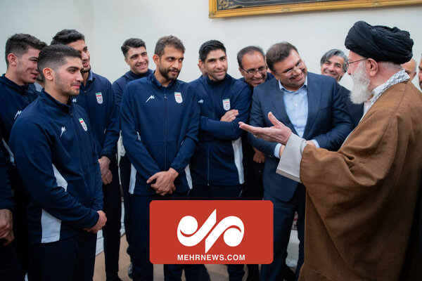 فیلمی متفاوت از دیدار اعضای تیم ملی فوتسال ایران با رهبر انقلاب فیلمی متفاوت از دیدار اعضای تیم ملی فوتسال ایران با رهبر انقلاب