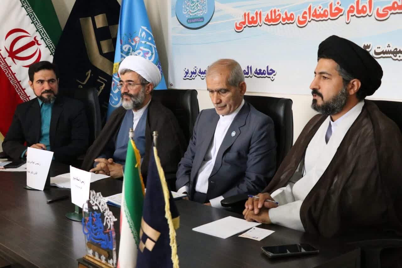 ضرورت ورود قرآن به بدنه جامعه/ تشریح ماموریت های جامعه المصطفی