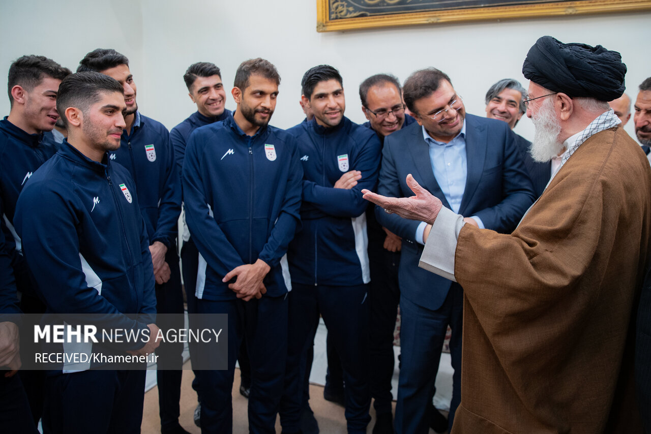 گزارش تصویری دیدار اعضای تیم ملی فوتسال با رهبر انقلاب اسلامی