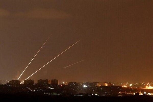 Siyonist rejimden Şam'a hava saldırısı
