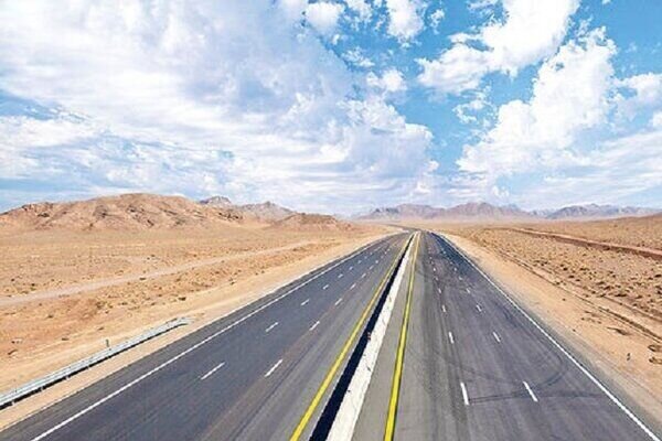 مسیر بزرگراهی قم – کهک به بهرهبرداری رسید