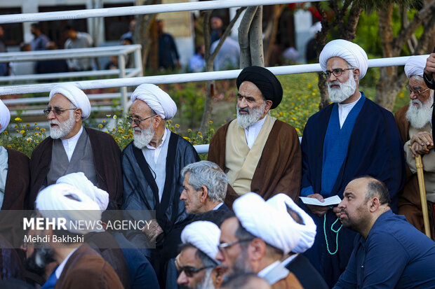 
Raeisi's meeting clergymen in holy city of Qom