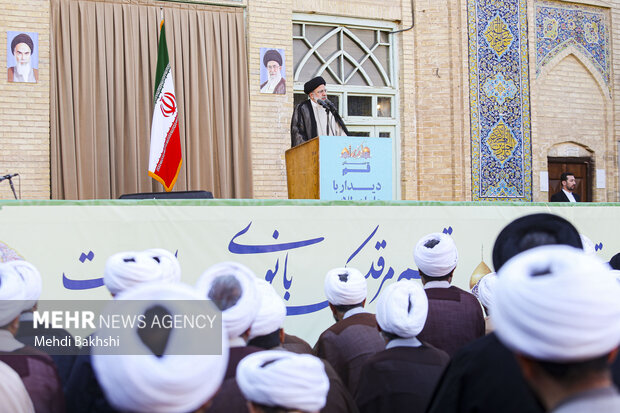 
Raeisi's meeting clergymen in holy city of Qom