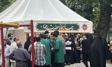 اجرای ۴۰ عنوان برنامه همزمان با دهه کرامت در فومن / چایخانه حضرت رضا(ع) افتتاح شد