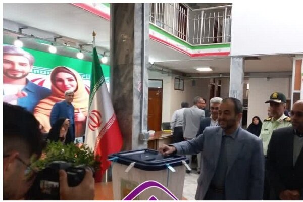 بالصور...الجولة الثانية من الانتخابات البرلمانية في ايران