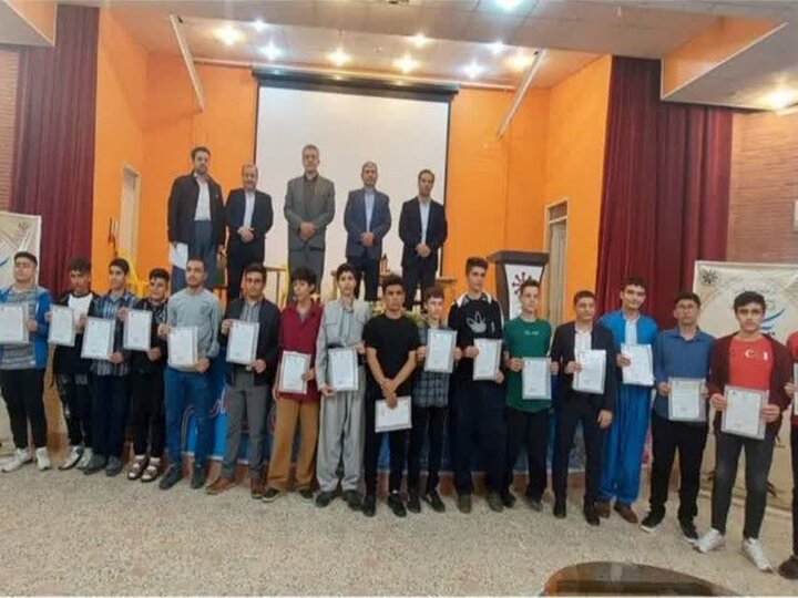 برگزاری کنگره سراسری قرآن کریم مدارس استعدادهای درخشان در سنندج