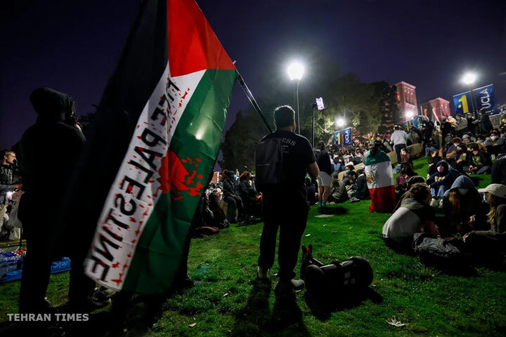 UCLA campus standoff as police order pro-Palestinian protesters to leave