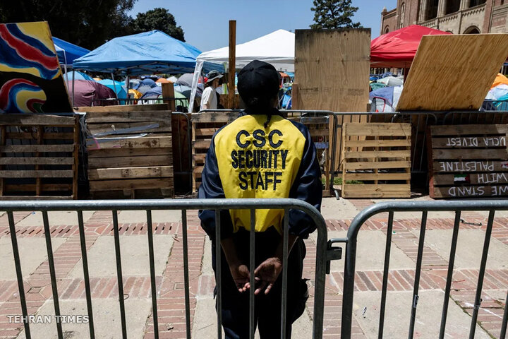 UCLA campus standoff as police order pro-Palestinian protesters to leave