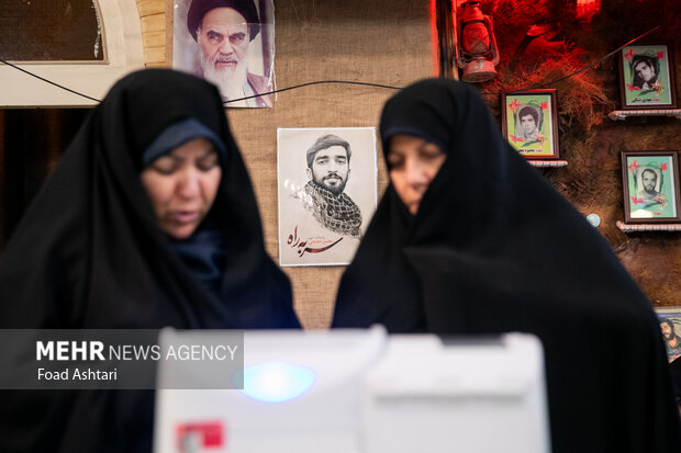 انتخابات مرحله دوم مجلس شورای اسلامی در مسجد لرزاده