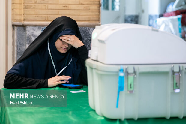 انتخابات مرحله دوم مجلس شورای اسلامی در مسجد لرزاده