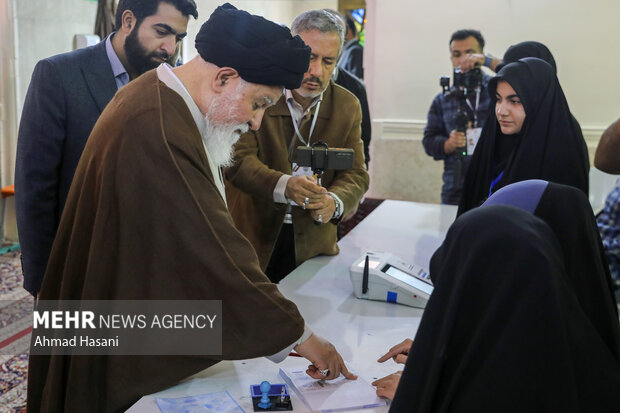 انتخابات مرحله دوم مجلس شورای اسلامی در مشهد مقدس