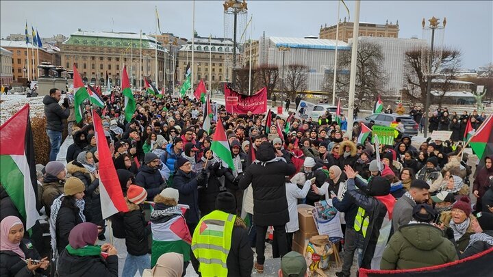 سوئٹزرلینڈ میں فلسطین کے حق میں یونیورسٹی طلباء کا مظاہره