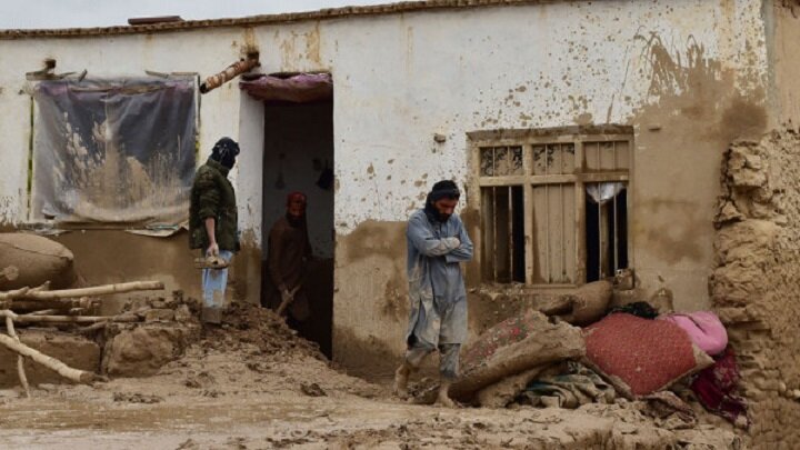 سیل ناگهانی در شرق افغانستان جان 2 نفر را گرفت