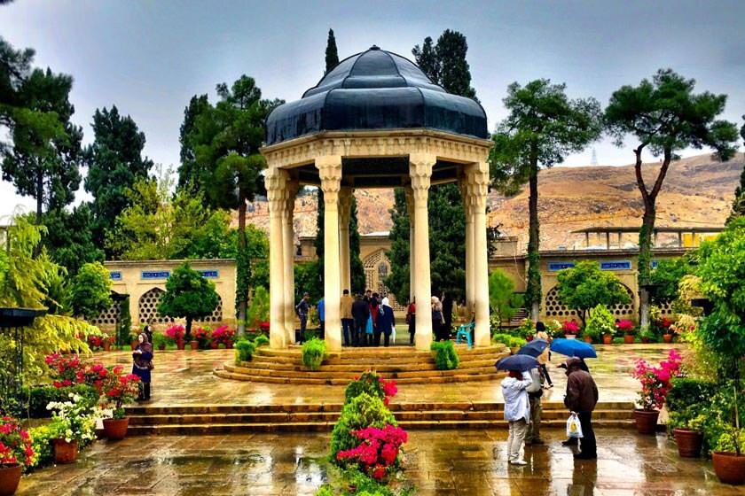 ماجرای گردش یک روزه در شیراز