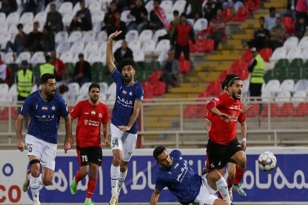 تراکتوریها به دنبال بازپسگیری صدر جدول لیگ برتر از سپاهان تراکتوریها به دنبال بازپسگیری صدر جدول لیگ برتر از سپاهان