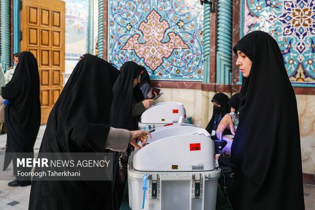 انتخابات مرحله دوم مجلس شورای اسلامی در حسینیه ارشاد
