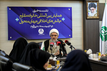 Hojat al-Islam Dr. Mohammad Reza Zibaei Nejad, director of the Women and Family Research Institute