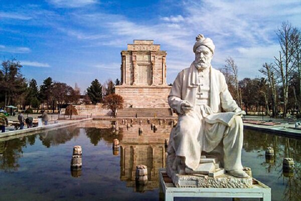 Bugün İran edebiyatının önde gelen şairi Firdevsi'yi anma günüdür Bugün İran edebiyatının önde gelen şairi Firdevsi'yi anma günüdür