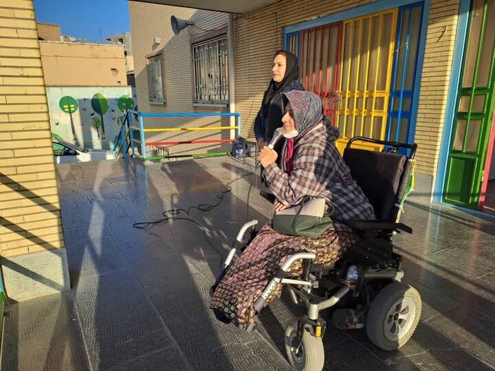 کتاب نویسنده سنندجی یک زندگی را از فروپاشی نجات داد