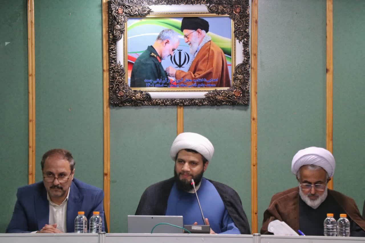 مردمی بودن رمز ماندگاری ترویج و تبلیغ دین است مردمی بودن رمز ماندگاری ترویج و تبلیغ دین است