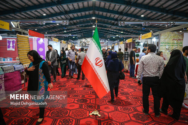 پانزدهمین نمایشگاه سراسری صنایع‌دستی ایران در یزد