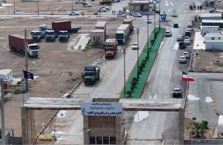 توسعه زیرساختها در بندر گناوه/ فعالیتهای بندری رونق میگیرد