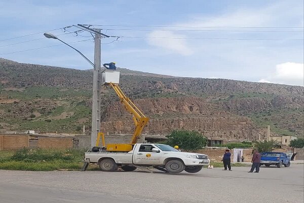 آغاز بهینه سازی شبکه‌های برق رسانی در ۱۹ روستای شهرستان فلارد 