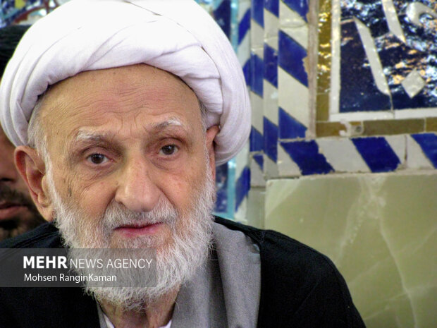 آیت الله بهجت کدام شب را شب قدر می دانست؟