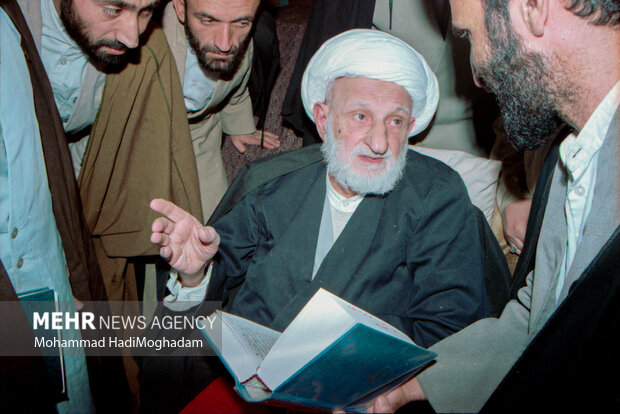 ماجرای وصیتنامه کوتاه آیتالله بهجت؛ پرهیز از عنوان «آیتالله العظمی»