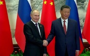Putin ve Şi Pekin'de bir araya geldi