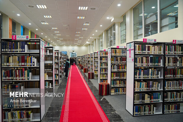 افتتاح کتابخانه شهید دستغیب شیراز با حضور وزیر فرهنگ و ارشاد اسلامی