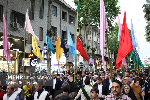 استقبال از کاروان خادمین حرم مطهر رضوی در رشت