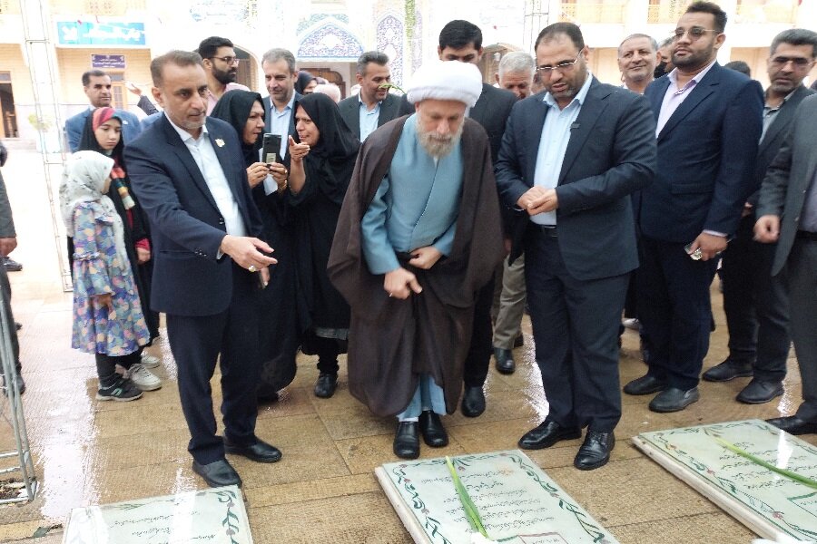 وزیر آموزش و پرورش به شیراز سفر کرد