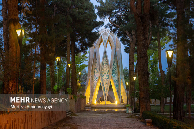 خیام؛ حکیمی که مرزهای زمان را درنوردید