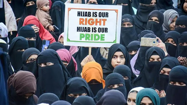 ممبئی کے این جی اچاریہ کالج میں حجاب پر پابندی عائد
