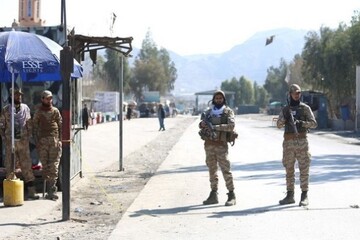 18 killed, injured in clashes between Afghanistan, Pakistan