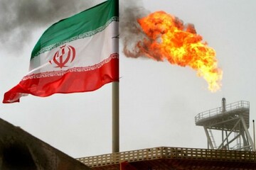 إنتاج النفط الإيراني يصل إلى 3.3 مليون برميل يوميا في أبريل