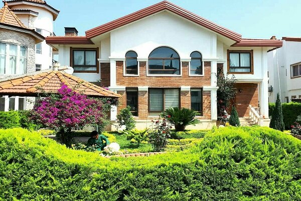 ویلاسازی فرد مشهور در دل کوههای شمال تهران + فیلم