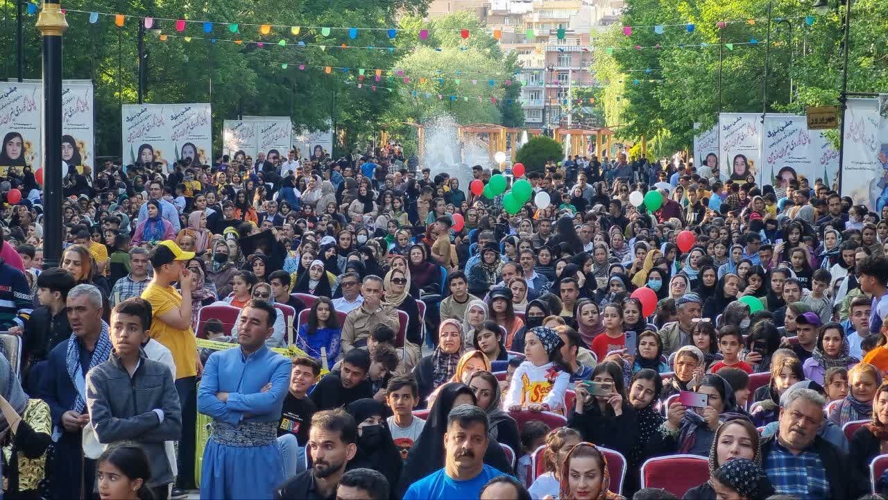برگزاری جشن بزرگ روز دختر با عنوان  «کچانی کوردی ئێرانی» در سقز