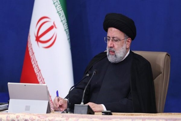 Tahran halkından Cumhurbaşkanı Reisi için dua 