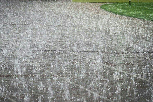 سیل در خیابان های ارومیه جاری شد/تشکیل فوری مدیریت بحران